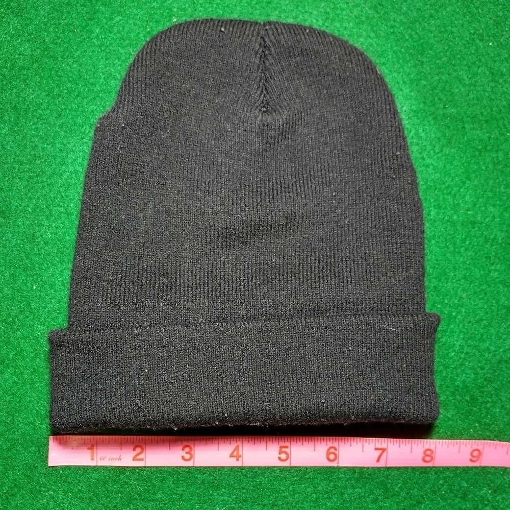 😘3/$12 Among Us Winter Hat - Picture 3 of 5